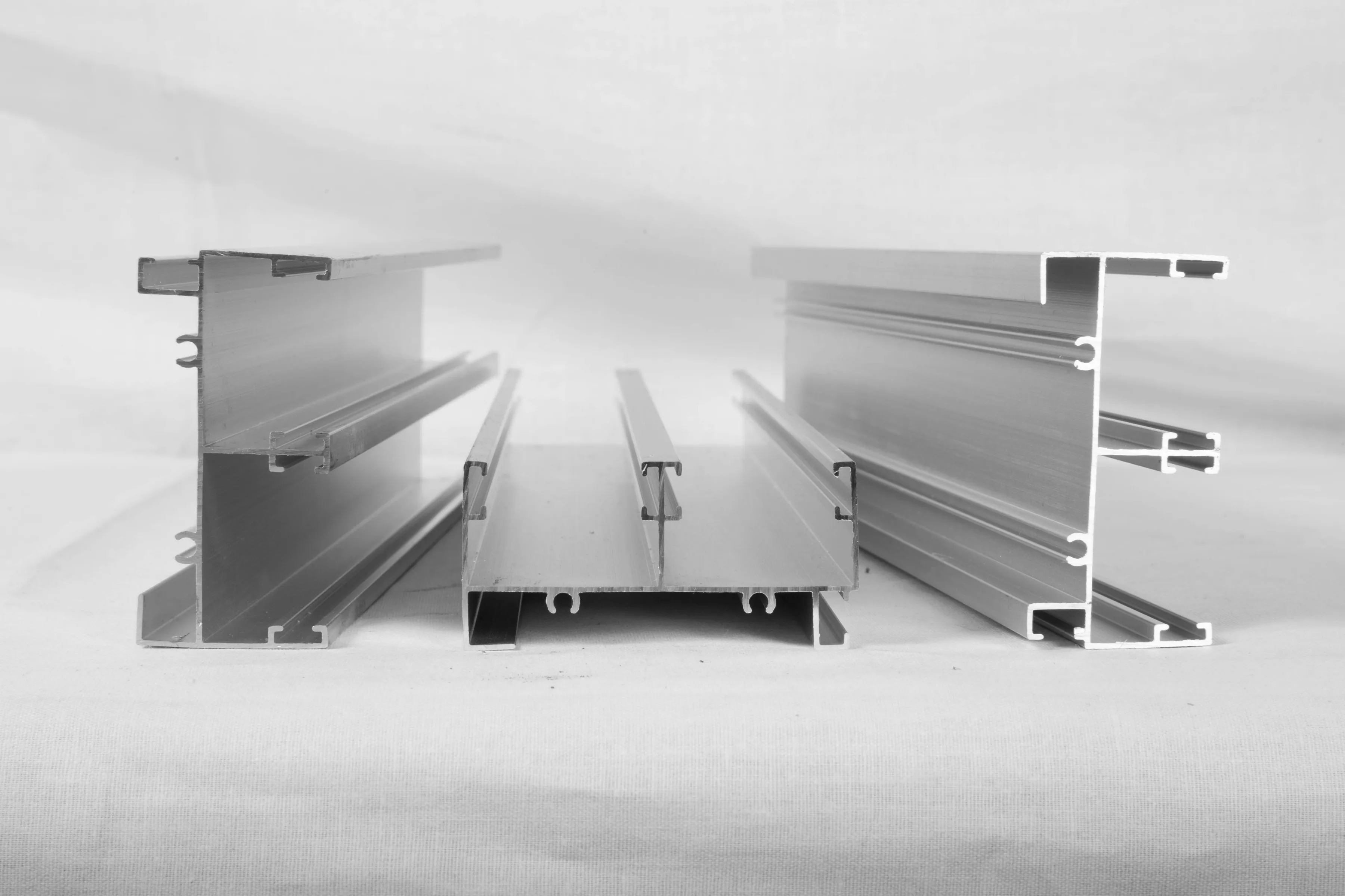 Aluminium profile 8